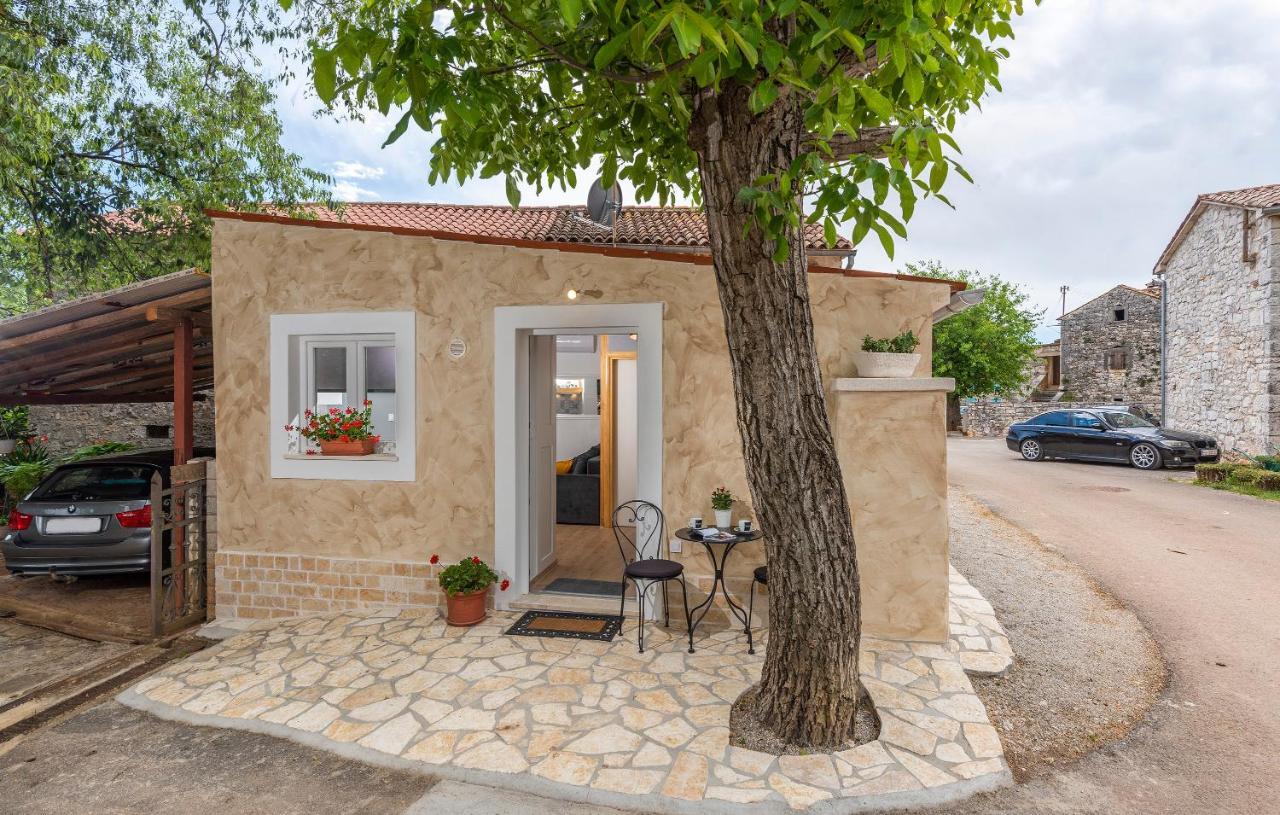 Studio Ivana Porec Exterior photo